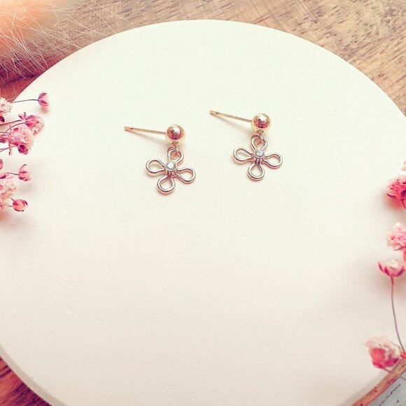 New Small Flower Stud Earrings | Handmade in British Columbia - Picture 2 of 6